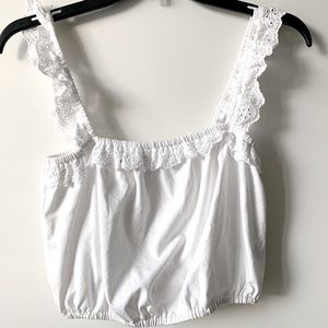 Crop top with flow sleeve